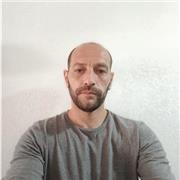 Soy licenciado en humanidades por la universidad de Alicante,puedo manejar todas las materias de letras ,y ya estuve impartiendo clases de griego y latín anteriormente